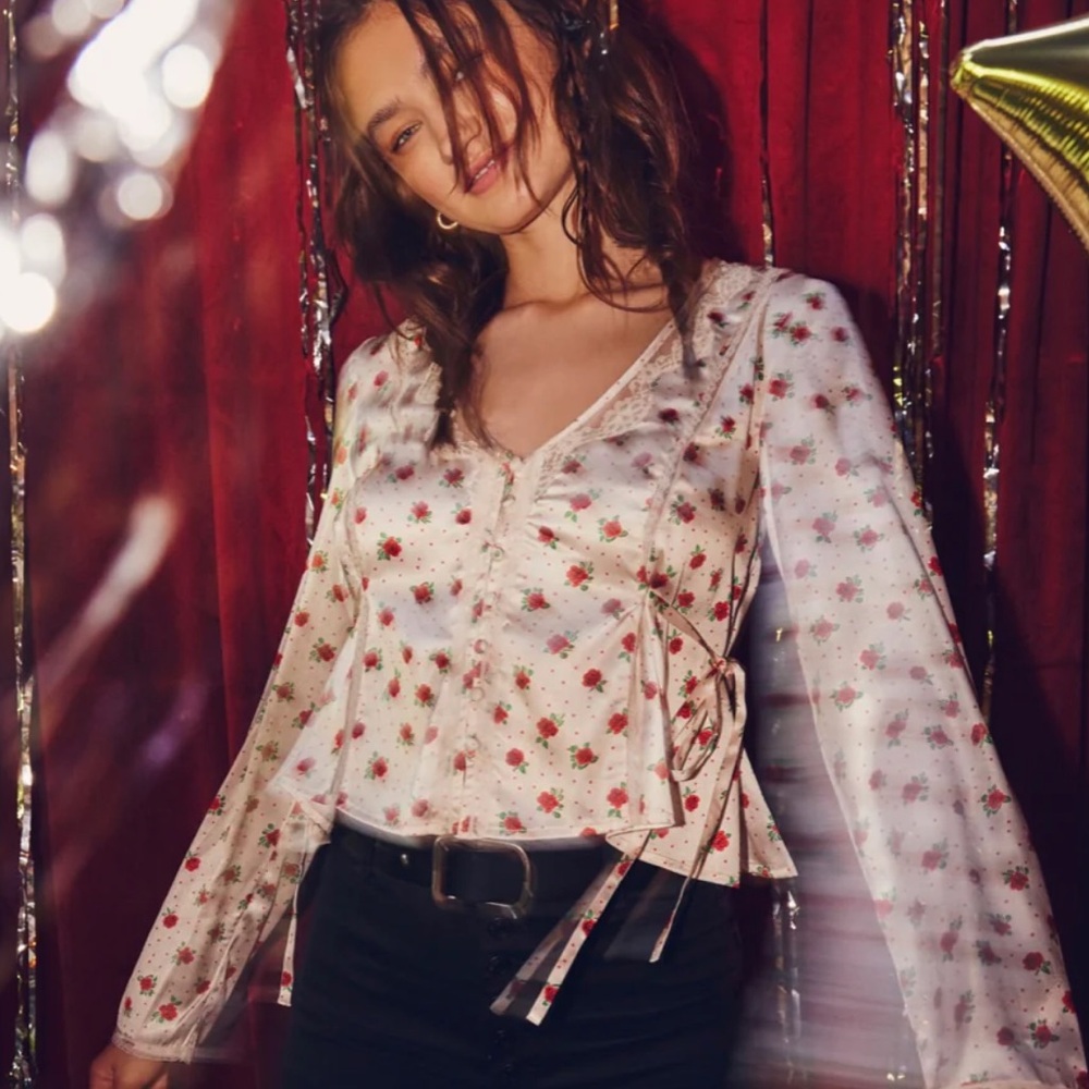 NEW FREE PEOPLE field of roses blouse in ivory combo